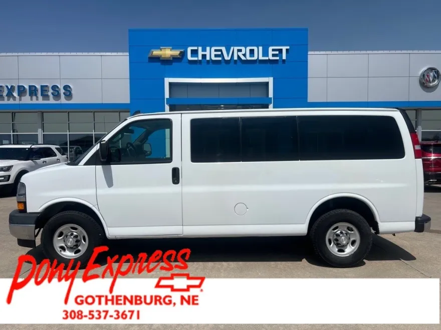 2019 Chevrolet Express 3500 LT Passenger Van photo 1