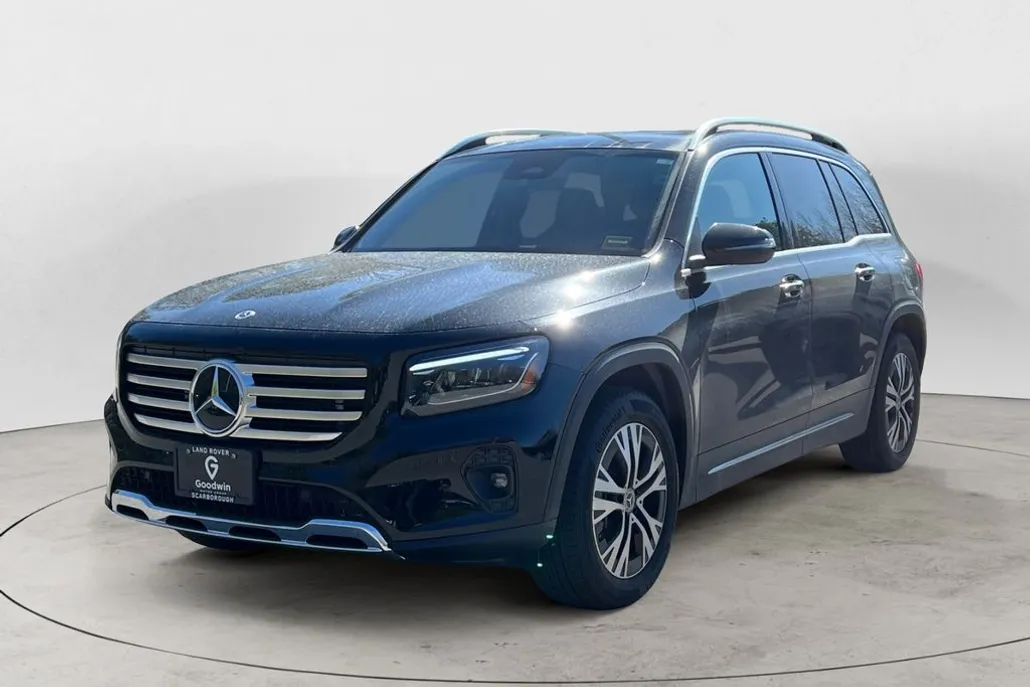 2024 Mercedes Benz GLB 250 4MATIC photo 1