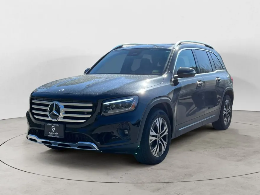 2024 Mercedes Benz GLB 250 4MATIC photo 1