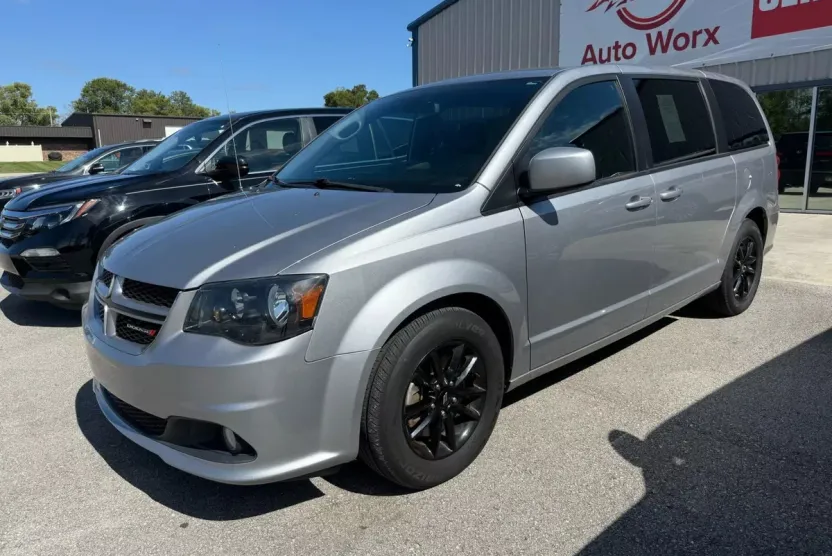 2019 Dodge Grand Caravan GT photo 1