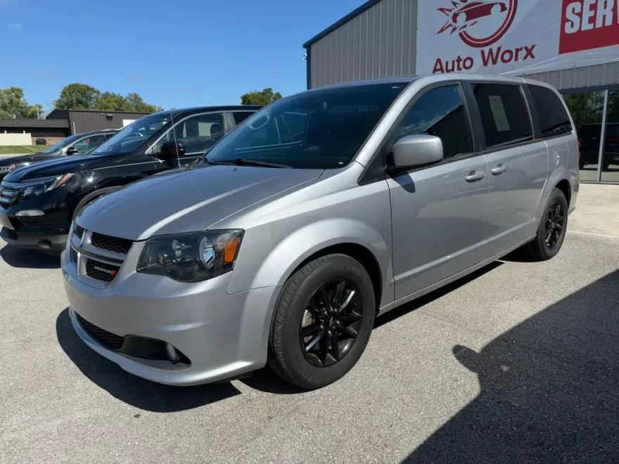 2019 Dodge Grand Caravan GT photo 1