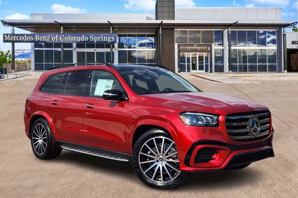 2025 Mercedes Benz GLS 450 4MATIC photo 1
