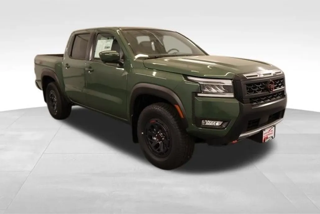 2025 Nissan Frontier PRO-4X photo 1