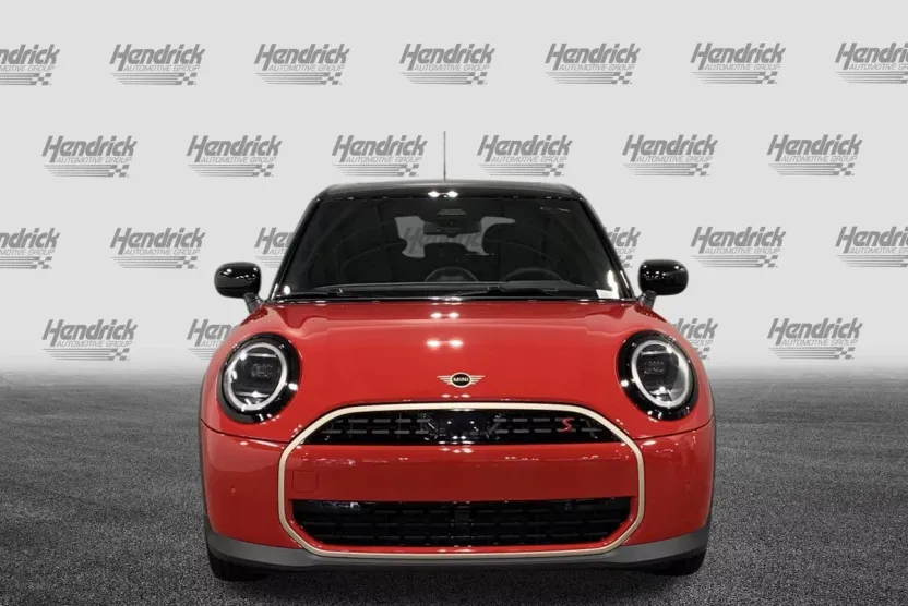 2025 Mini Cooper 4 Door Hardtop S photo 1
