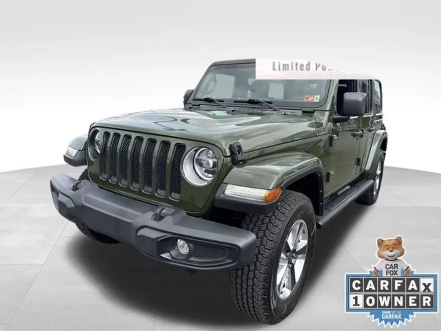 2021 Jeep Wrangler Unlimited Sahara photo 1