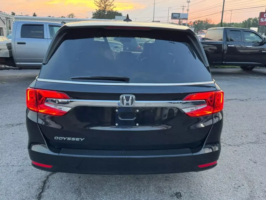 2019 Honda Odyssey EX-L photo 1