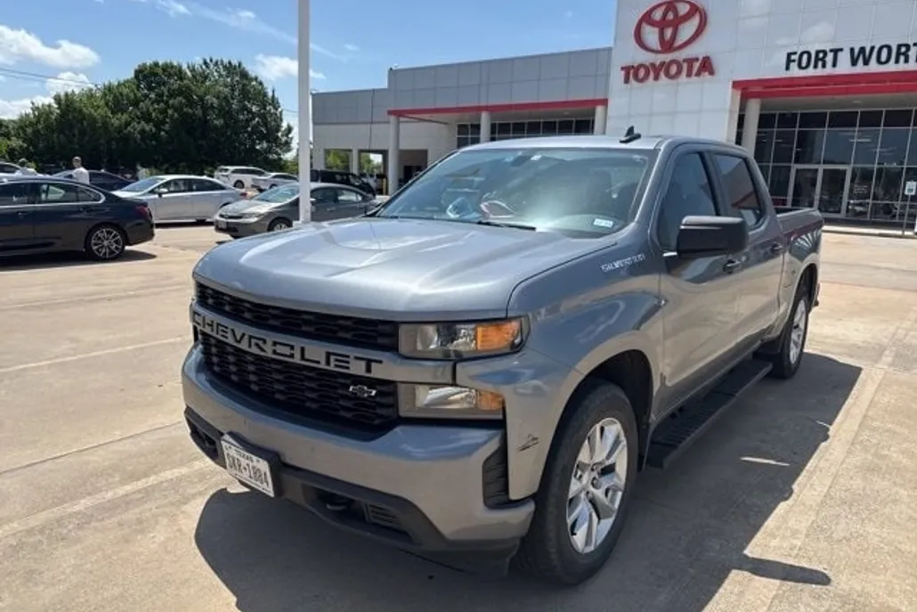 2022 Chevrolet Silverado 1500 Custom photo 1
