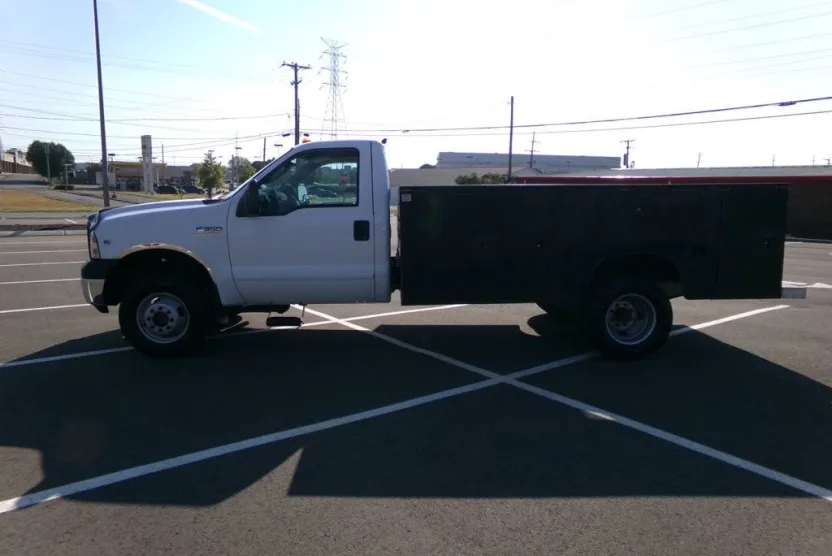 2006 Ford F-350 XL photo 1