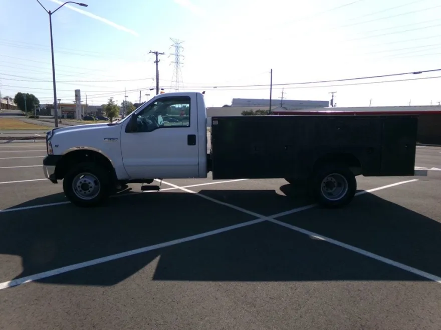2006 Ford F-350 XL photo 1