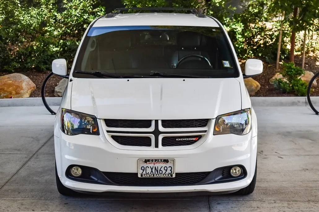 2019 Dodge Grand Caravan GT photo 1