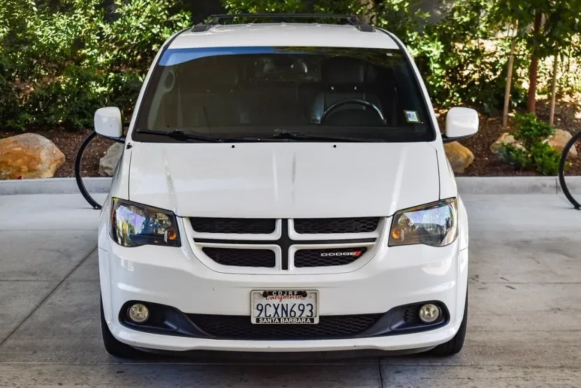 2019 Dodge Grand Caravan GT photo 1