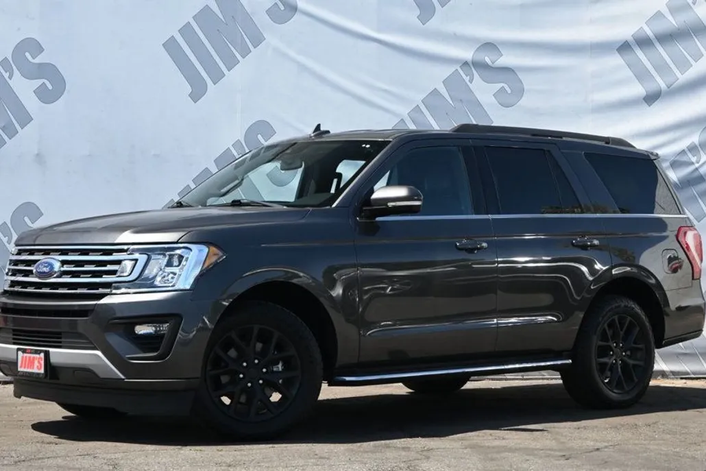2021 Ford Expedition XLT photo 1