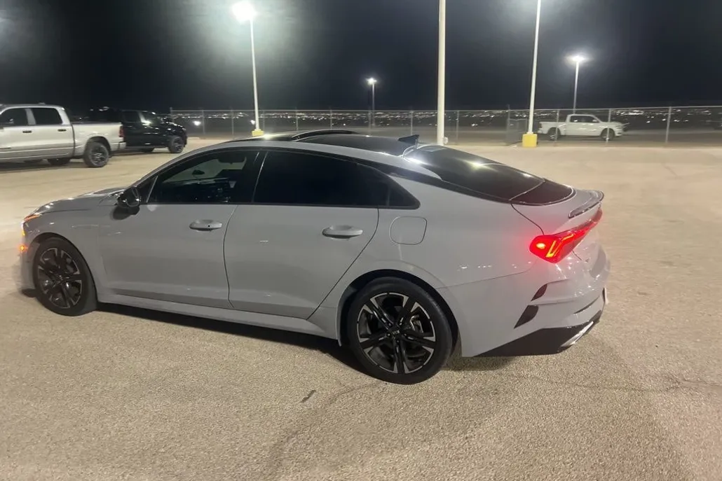 2021 Kia K5 GT-Line photo 1
