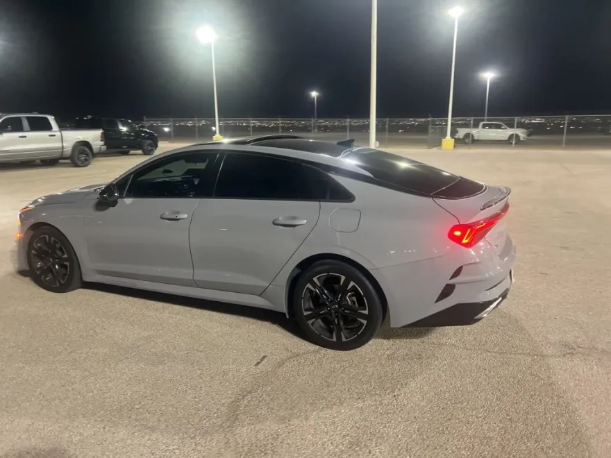 2021 Kia K5 GT-Line photo 1