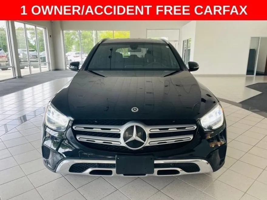 2021 Mercedes Benz GLC 300 photo 1