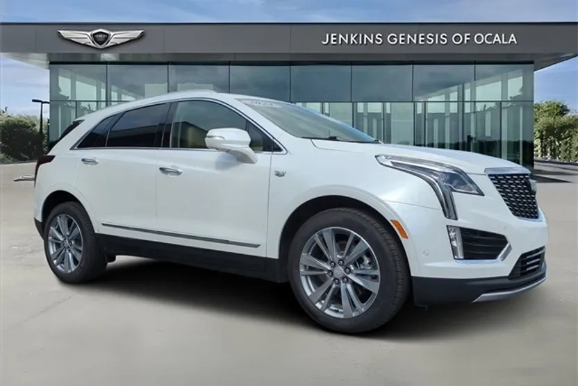 2024 Cadillac XT5 Platinum Premium Luxury photo 1