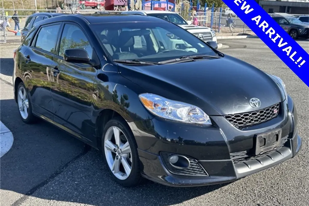2009 Toyota Corolla Matrix L 4WD photo 1