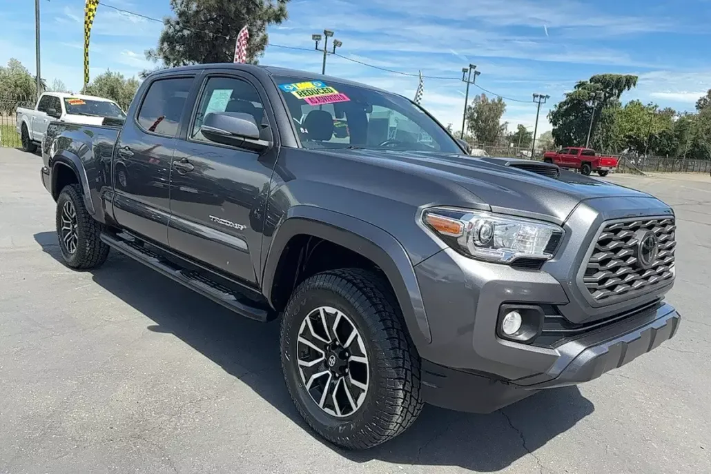 2020 Toyota Tacoma Double Cab photo 1