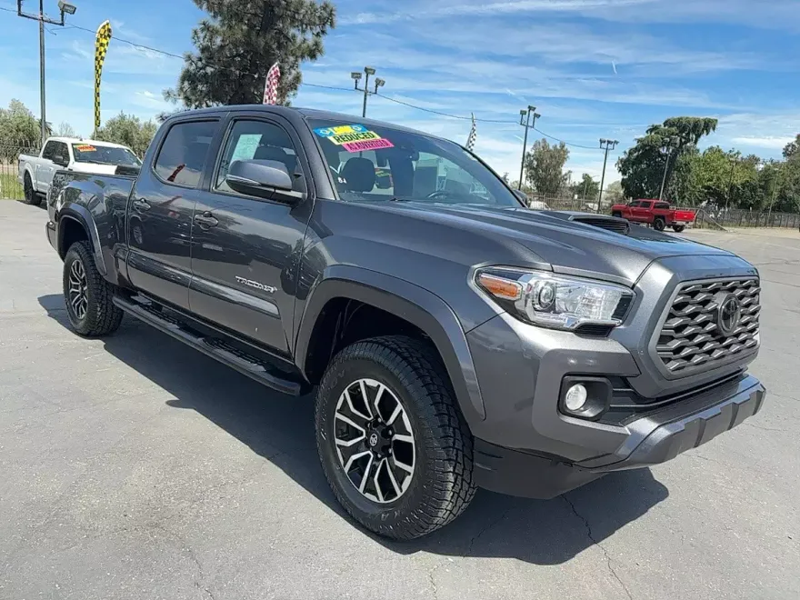 2020 Toyota Tacoma Double Cab photo 1