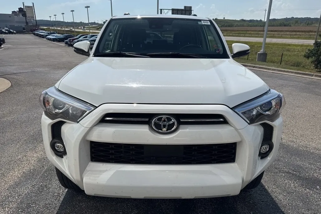 2024 Toyota 4Runner SR5 Premium 4WD photo 1