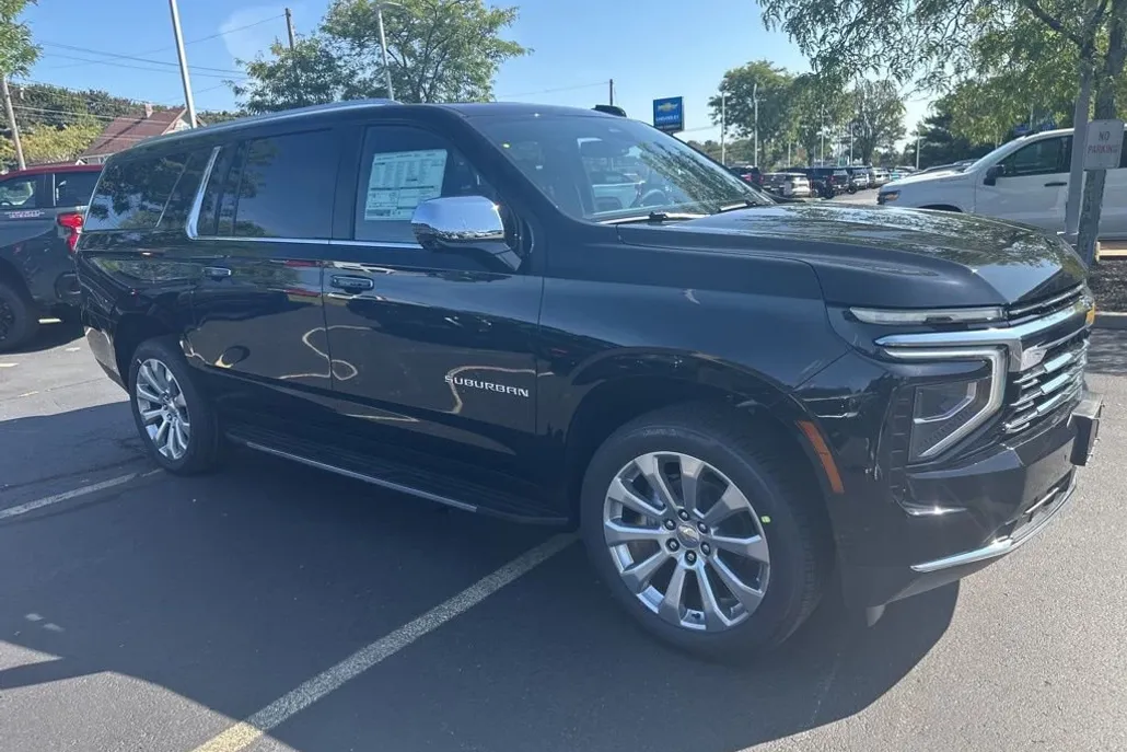 2026 Chevrolet Suburban Premier photo 1