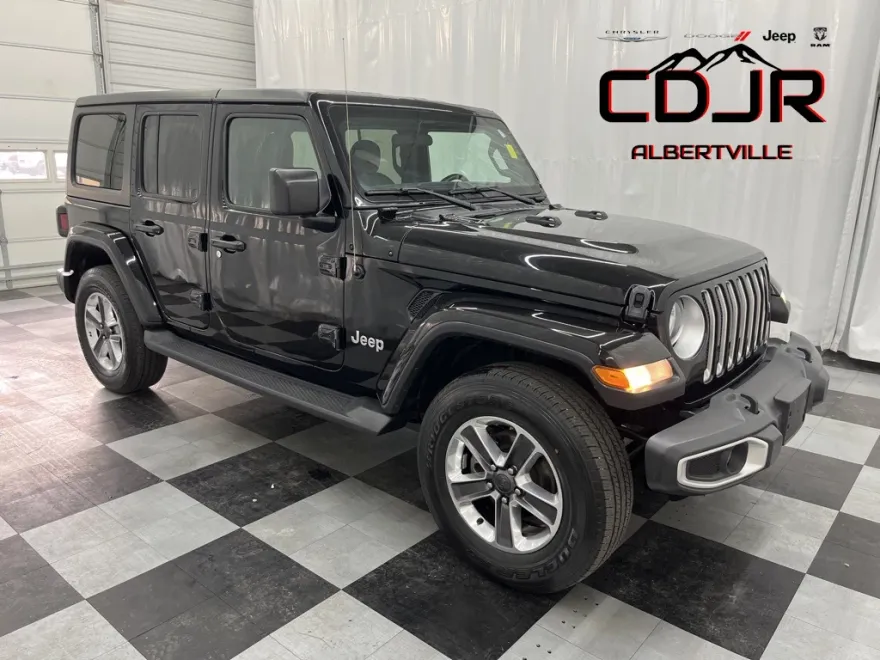 2020 Jeep Wrangler Unlimited Sahara photo 1