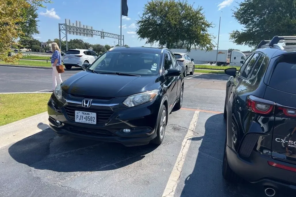 2016 Honda HR-V EX-L photo 1