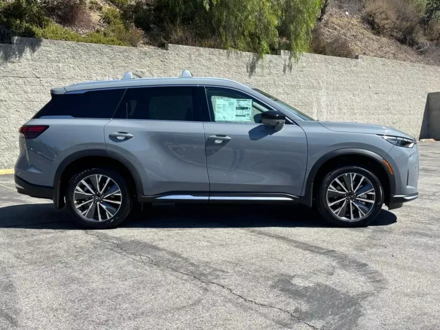 2026 Infiniti QX60 Luxe photo 1