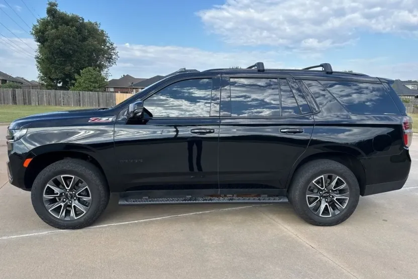 2024 Chevrolet Tahoe Z71 photo 1