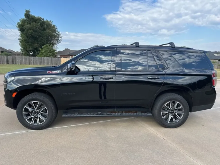 2024 Chevrolet Tahoe Z71 photo 1