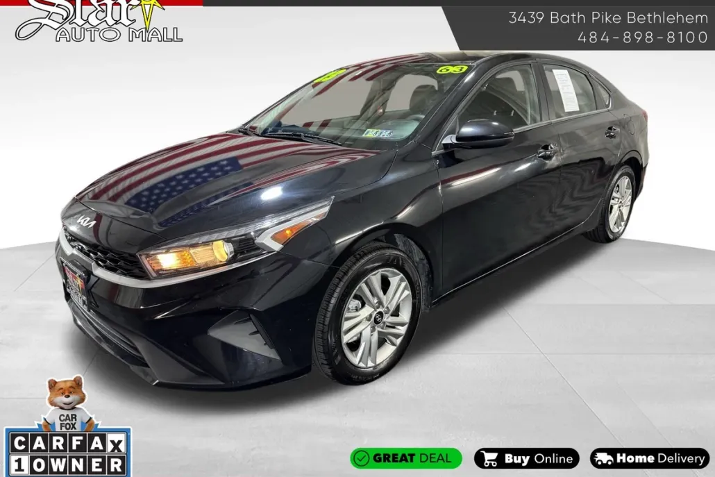 2023 Kia Forte LXS photo 1
