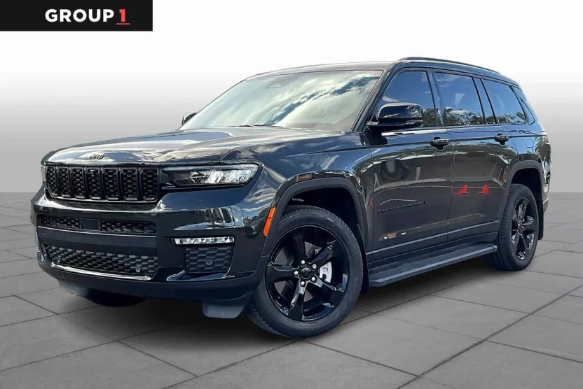 2023 Jeep Grand Cherokee Limited photo 1