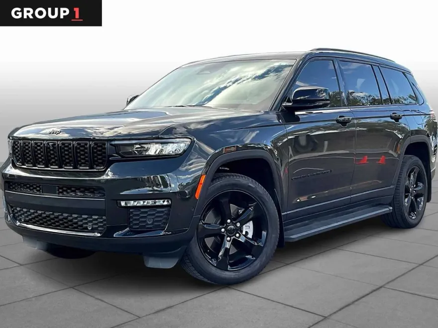 2023 Jeep Grand Cherokee Limited photo 1