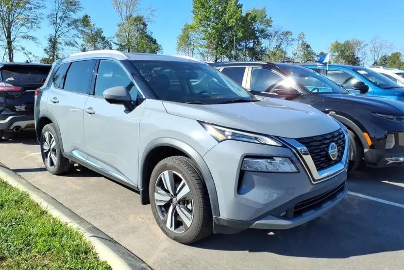 2021 Nissan Rogue SL photo 1