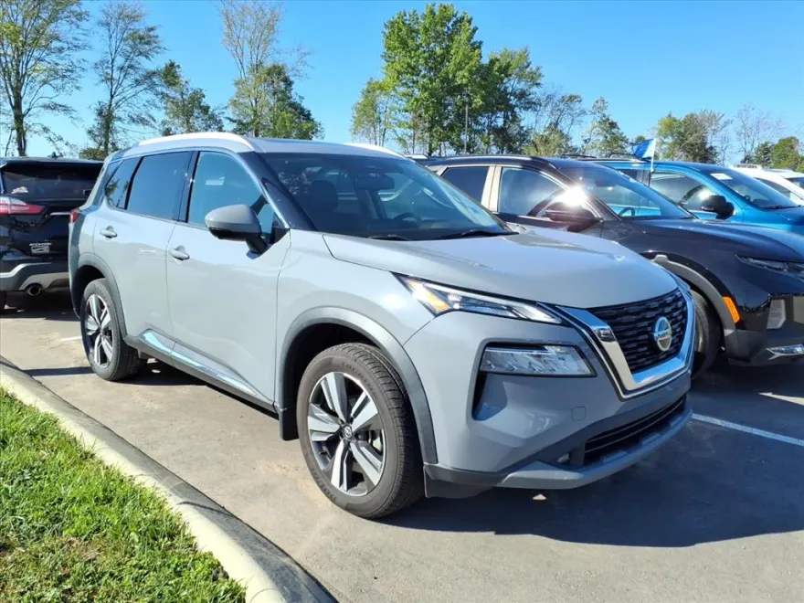 2021 Nissan Rogue SL photo 1