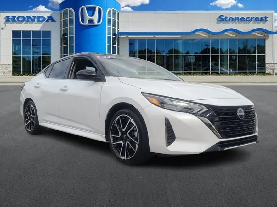 2024 Nissan Sentra SR photo 1