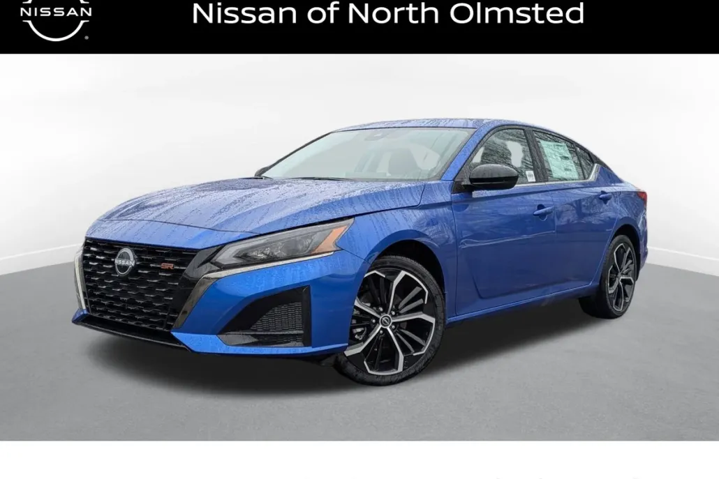 2025 Nissan Altima SR photo 1