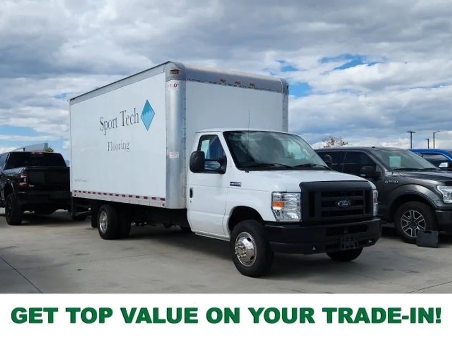 2018 Ford E-350 photo 1