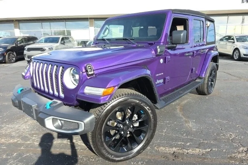 2023 Jeep Wrangler Sahara 4xe photo 1