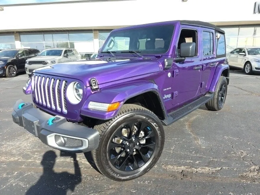 2023 Jeep Wrangler Sahara 4xe photo 1