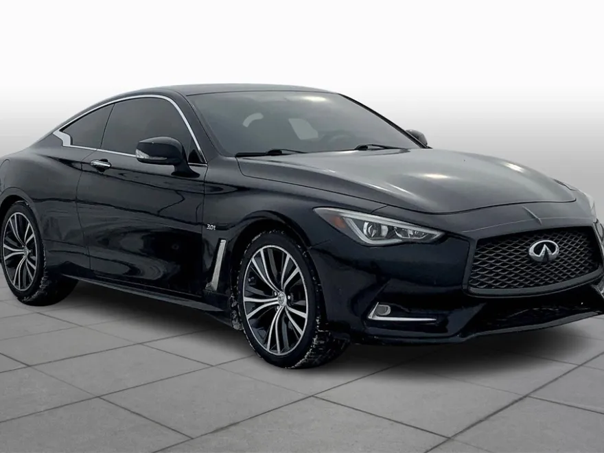 2018 Infiniti Q60 3.0t Luxe photo 1