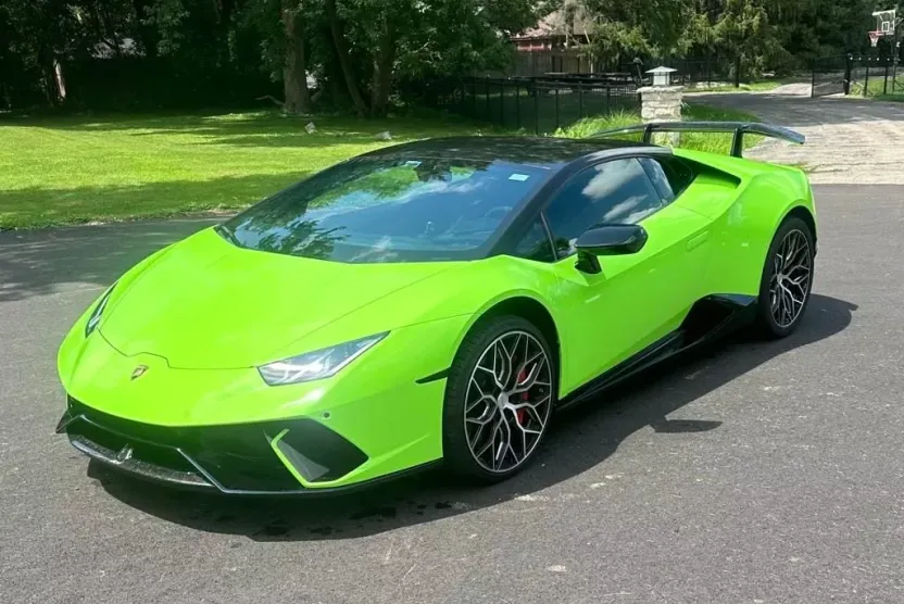 2018 Lamborghini Huracan Performante photo 1