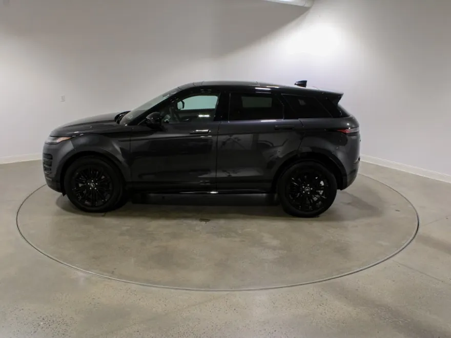 2025 Land Rover Range Rover Evoque Dynamic SE photo 1