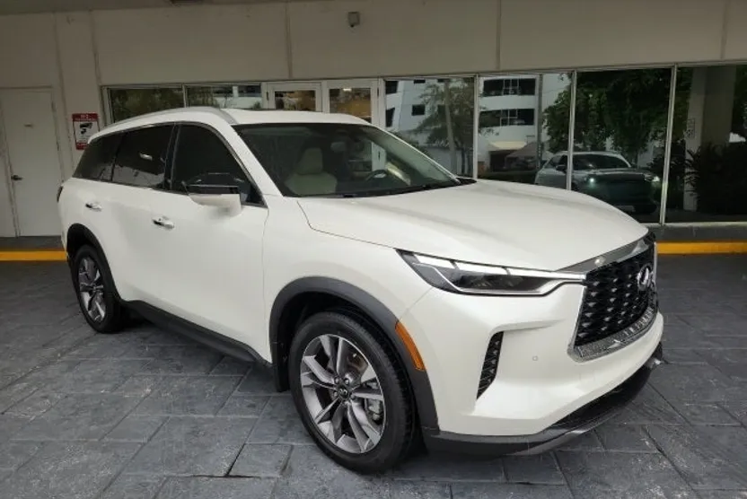 2022 Infiniti QX60 Luxe photo 1