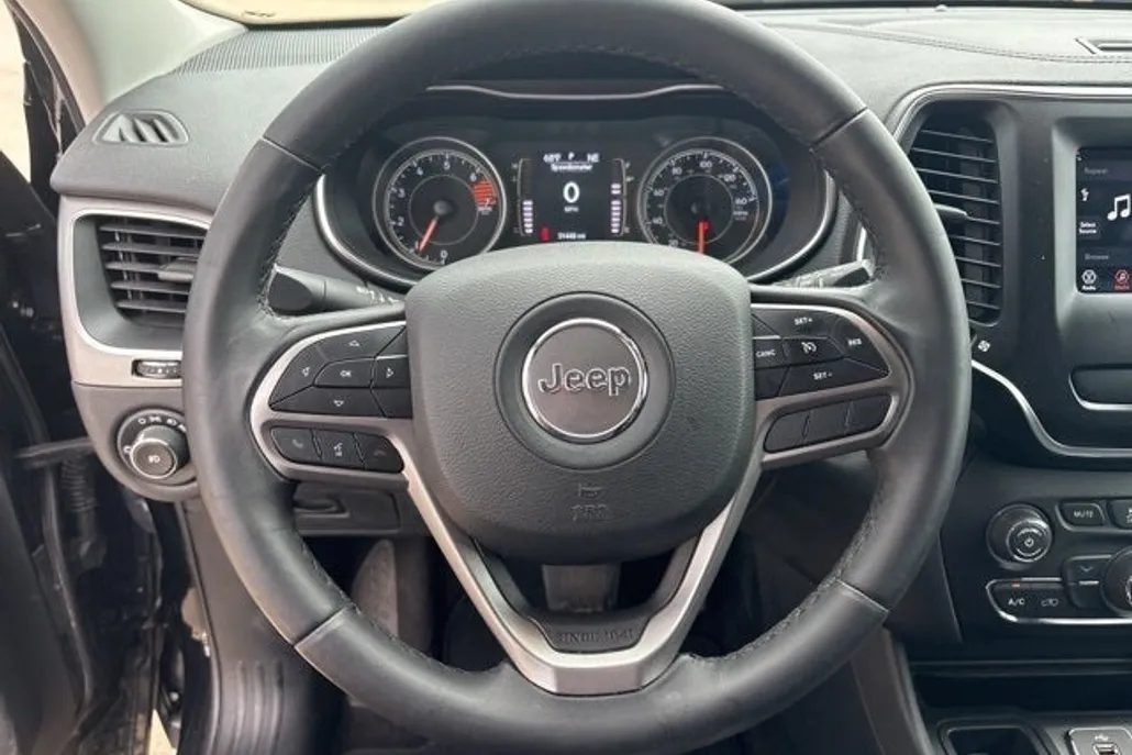 2019 Jeep Cherokee Latitude photo 1