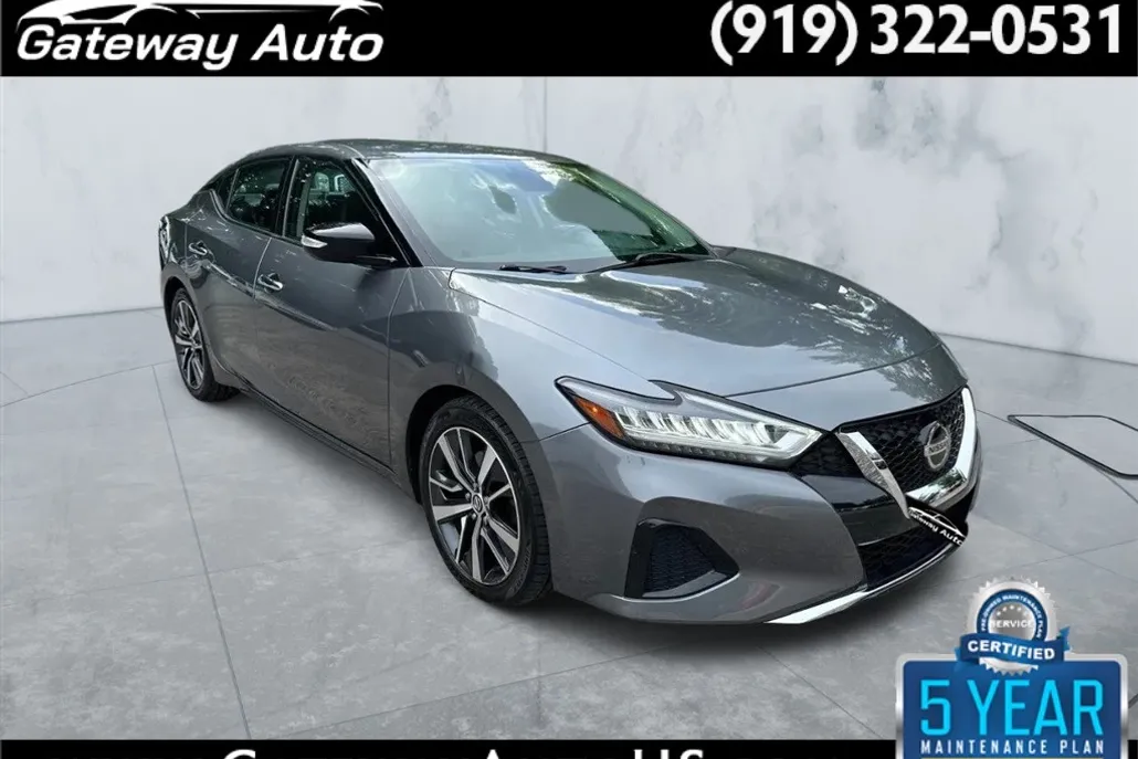 2020 Nissan Maxima SV photo 1