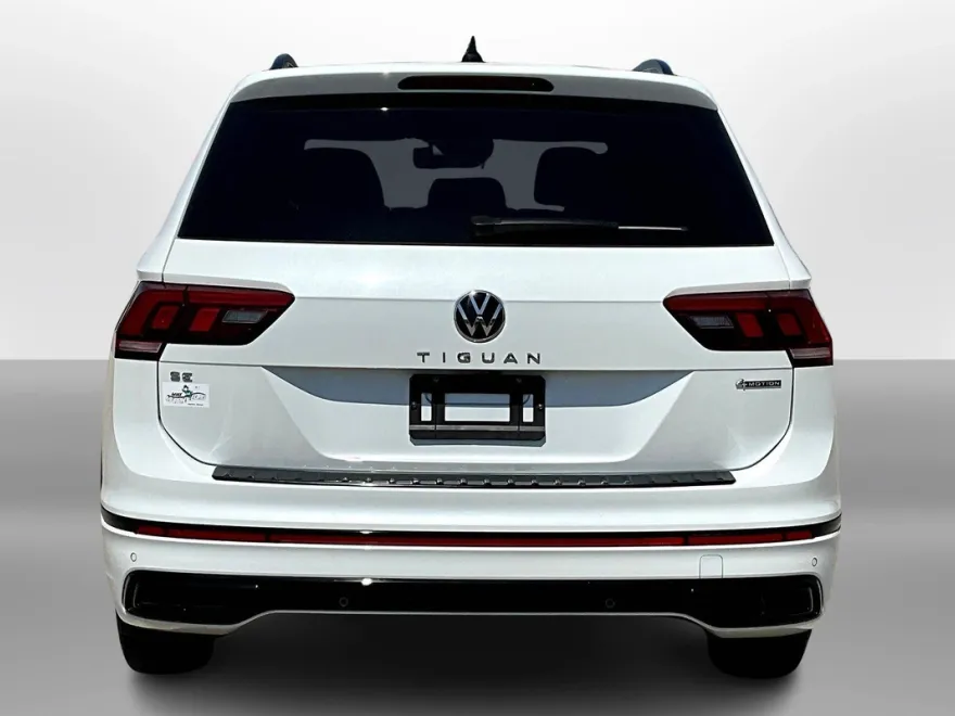 2022 Volkswagen Tiguan SE R-Line Black photo 1