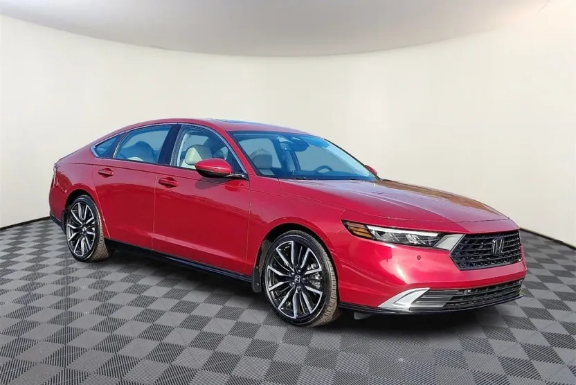 2023 Honda Accord Hybrid Touring photo 1