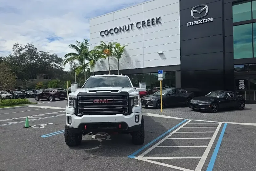 2022 Gmc Sierra 2500 HD AT4 photo 1