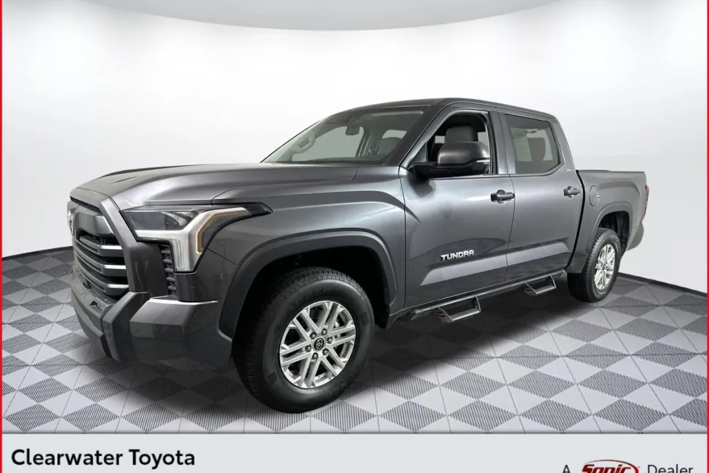 2024 Toyota Tundra SR5 CrewMax photo 1